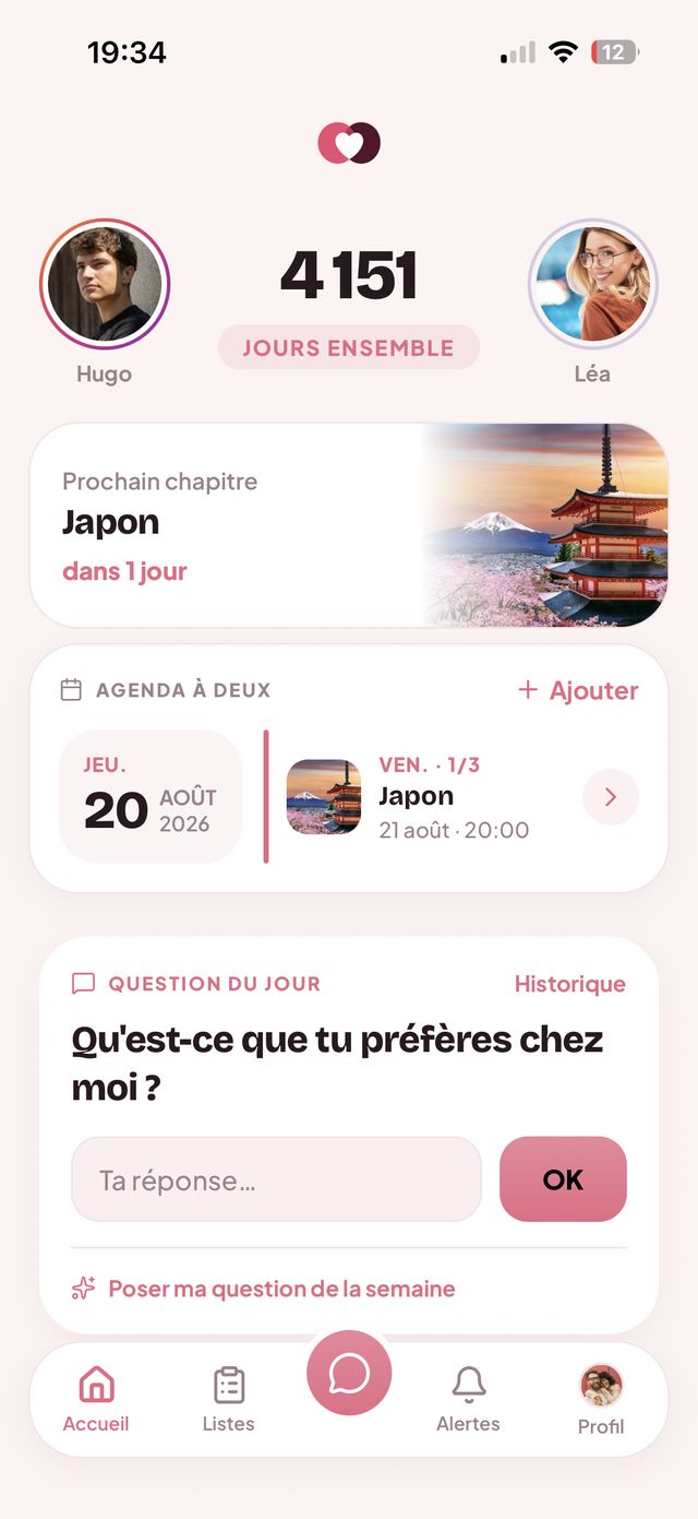 Écran d'accueil de l'application DUO : compteur de jours ensemble, agenda à deux et question de la semaine